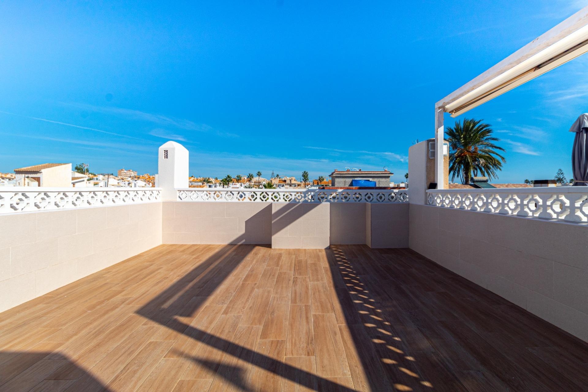 Resale - Townhouse / Terraced House - Torrevieja - Los Frutales