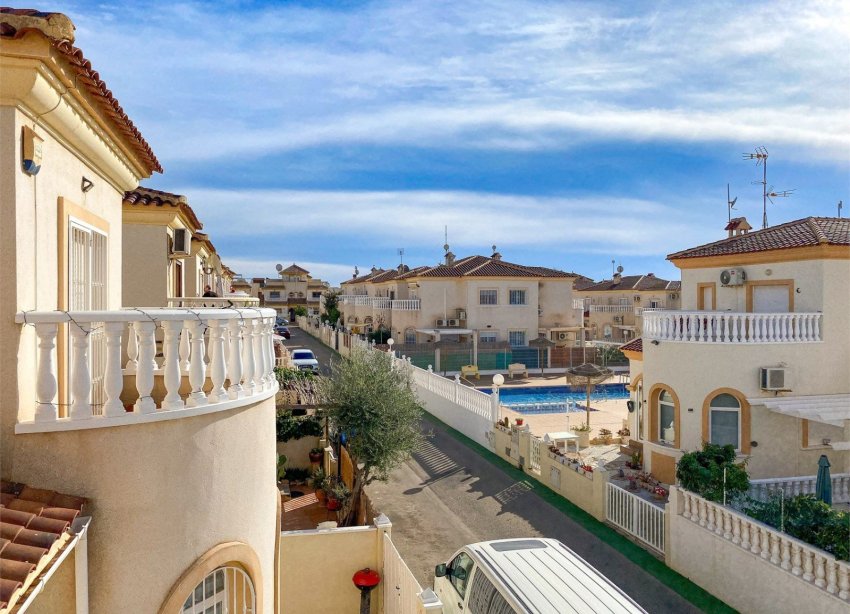 Resale - Townhouse / Terraced House - Torrevieja - Nueva Torrevieja