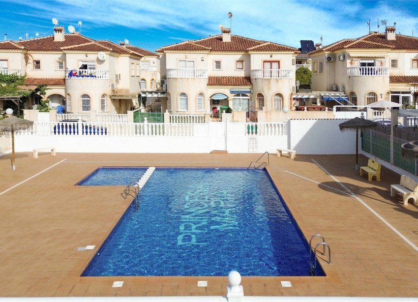 Resale - Townhouse / Terraced House - Torrevieja - Nueva Torrevieja