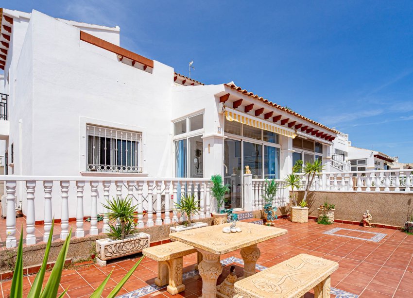 Resale - Townhouse / Terraced House - Torrevieja - Punta Prima