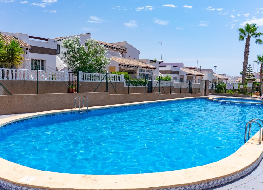 Resale - Townhouse / Terraced House - Torrevieja - Punta Prima