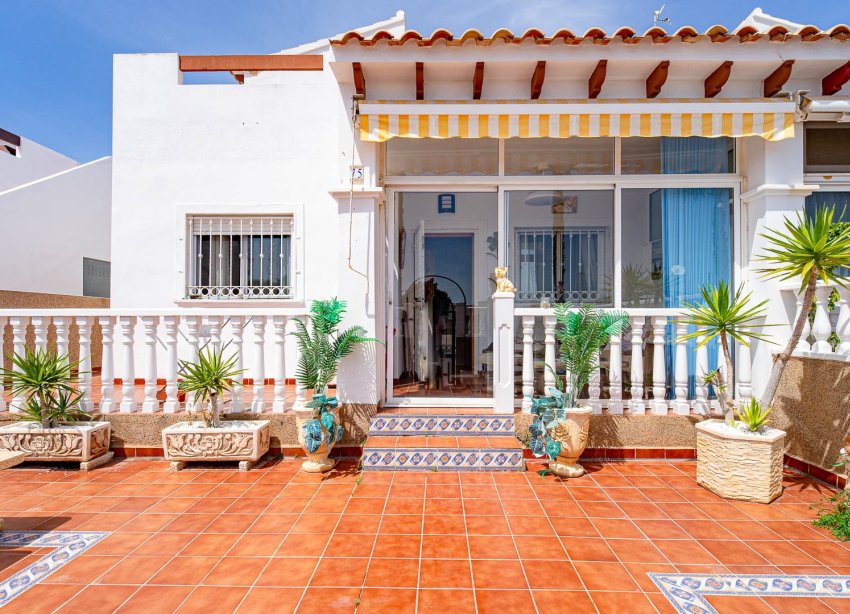 Resale - Townhouse / Terraced House - Torrevieja - Punta Prima