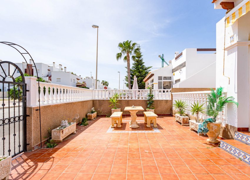 Resale - Townhouse / Terraced House - Torrevieja - Punta Prima
