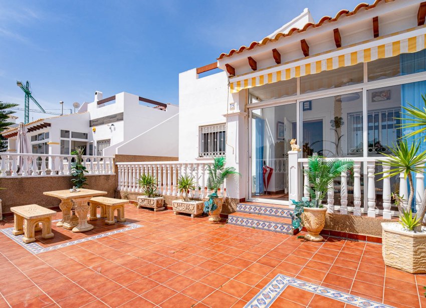 Resale - Townhouse / Terraced House - Torrevieja - Punta Prima