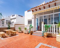 Resale - Townhouse / Terraced House - Torrevieja - Punta Prima