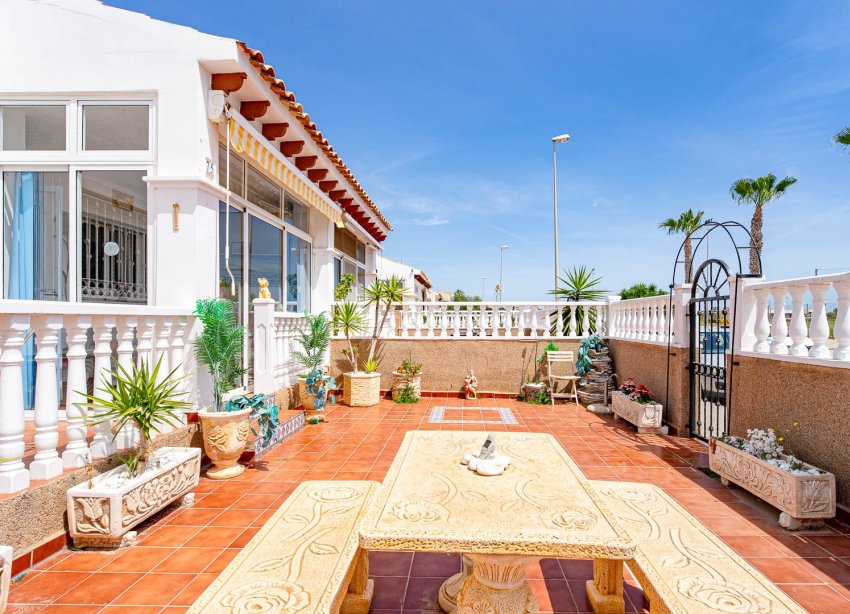 Resale - Townhouse / Terraced House - Torrevieja - Punta Prima