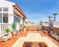 Resale - Townhouse / Terraced House - Torrevieja - Punta Prima