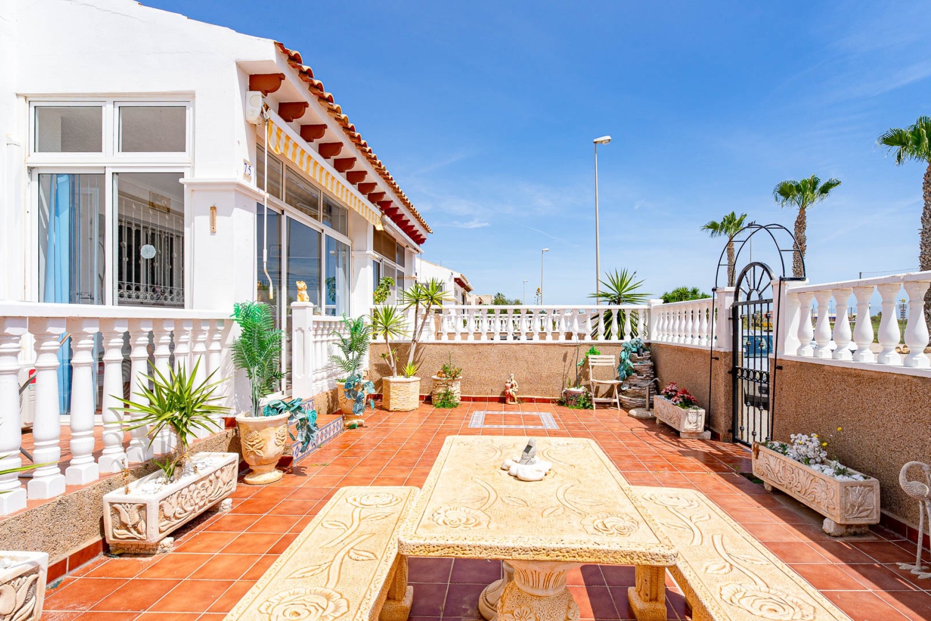 Resale - Townhouse / Terraced House - Torrevieja - Punta Prima