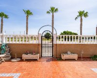 Resale - Townhouse / Terraced House - Torrevieja - Punta Prima