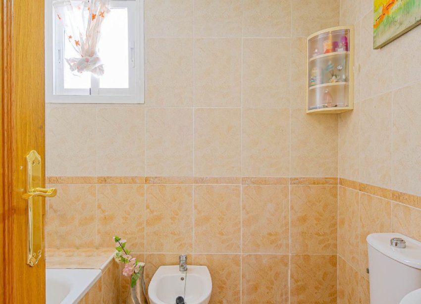 Resale - Townhouse / Terraced House - Torrevieja - Punta Prima