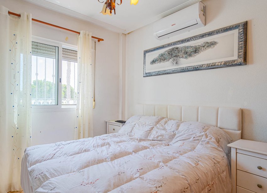 Resale - Townhouse / Terraced House - Torrevieja - Punta Prima