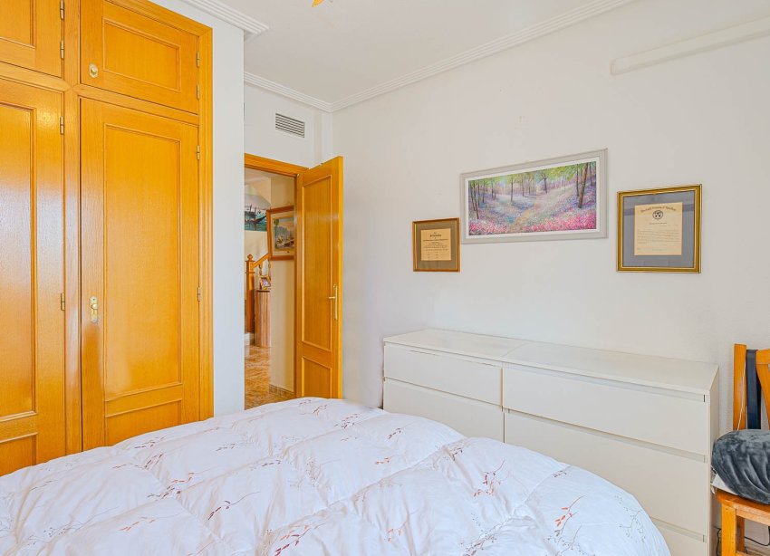 Resale - Townhouse / Terraced House - Torrevieja - Punta Prima