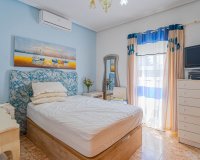 Resale - Townhouse / Terraced House - Torrevieja - Punta Prima