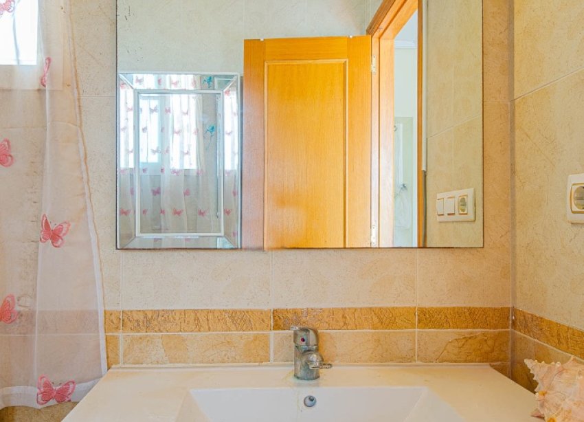 Resale - Townhouse / Terraced House - Torrevieja - Punta Prima