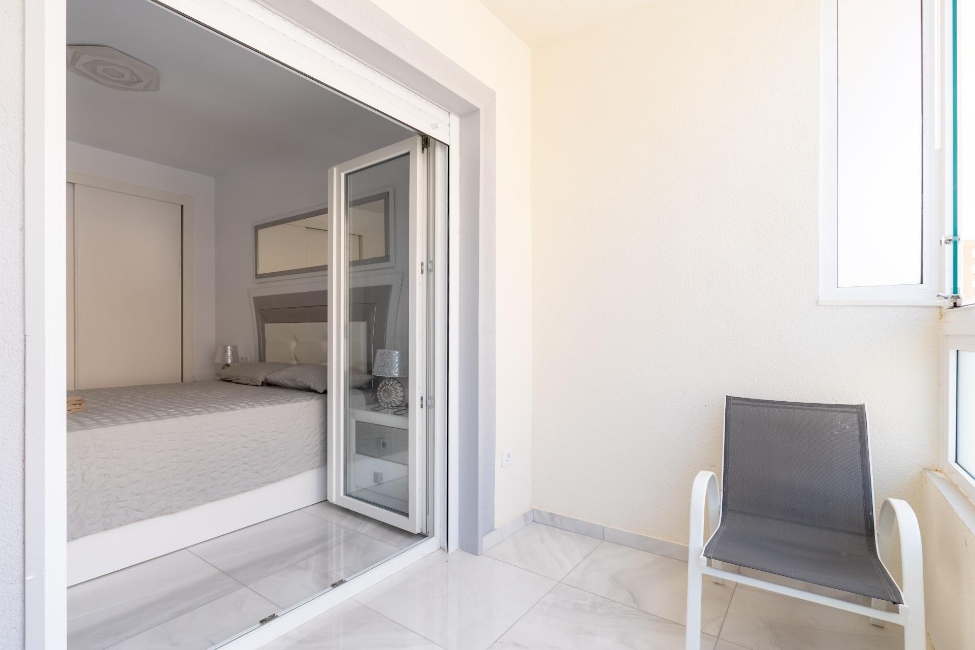 Resale - Townhouse / Terraced House - Torrevieja - Punta Prima