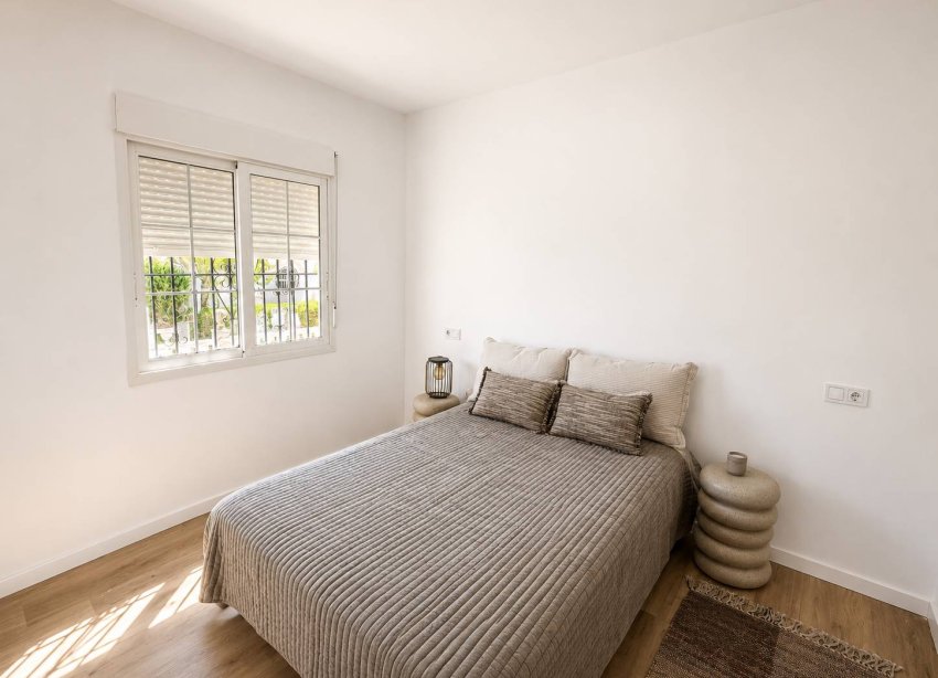 Resale - Townhouse / Terraced House - Torrevieja