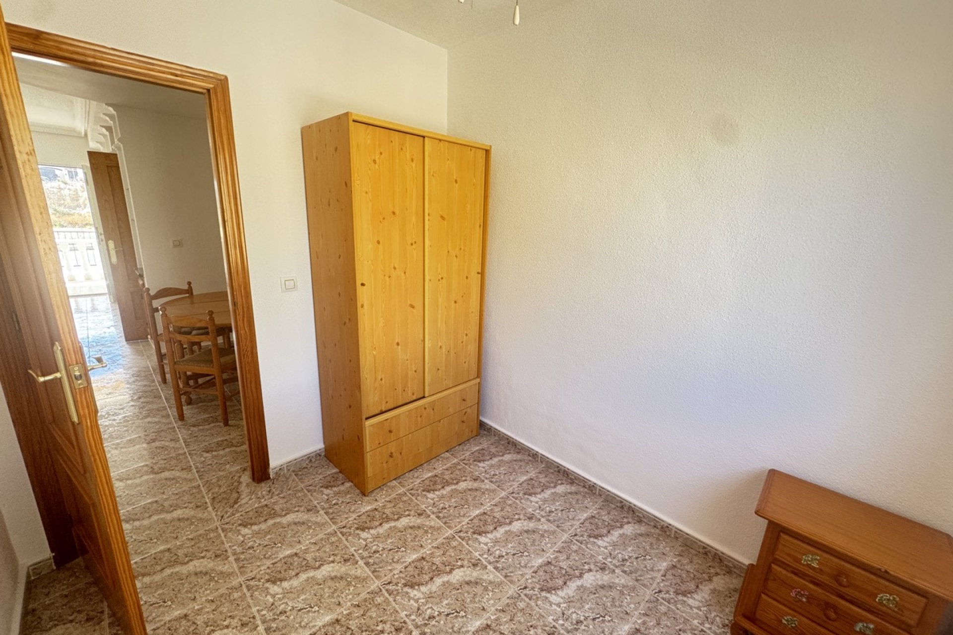 Resale - Townhouse - Villamartin