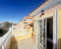 Resale - Townhouse - Villamartin