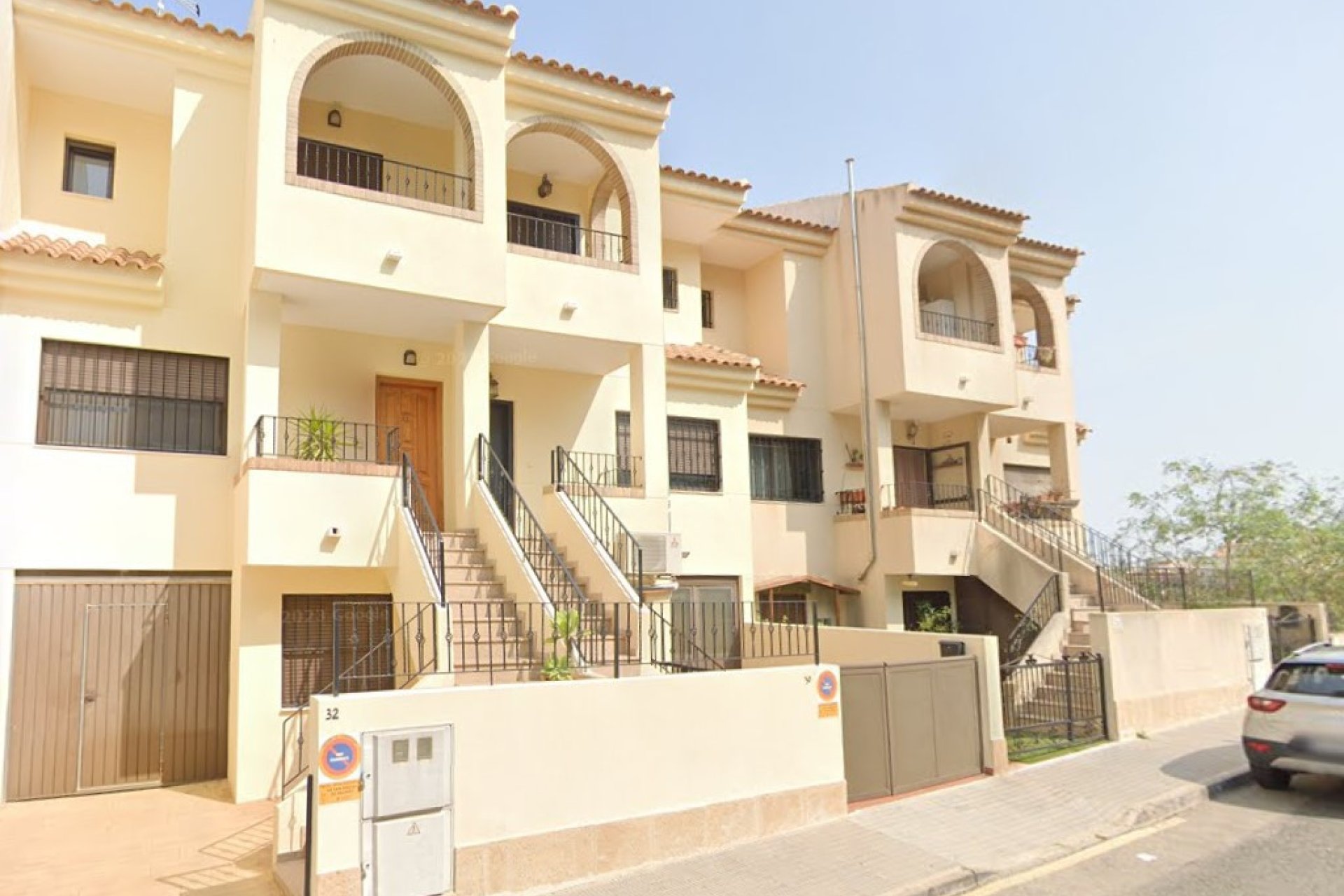 Resale - Townhouses - San Miguel de Salinas