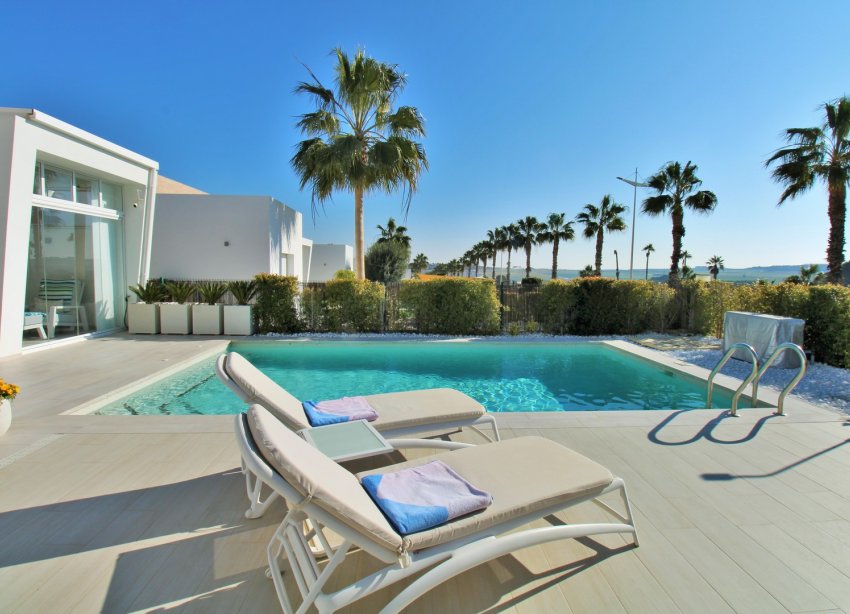 Resale - Villa - Algorfa - La Finca Golf Resort