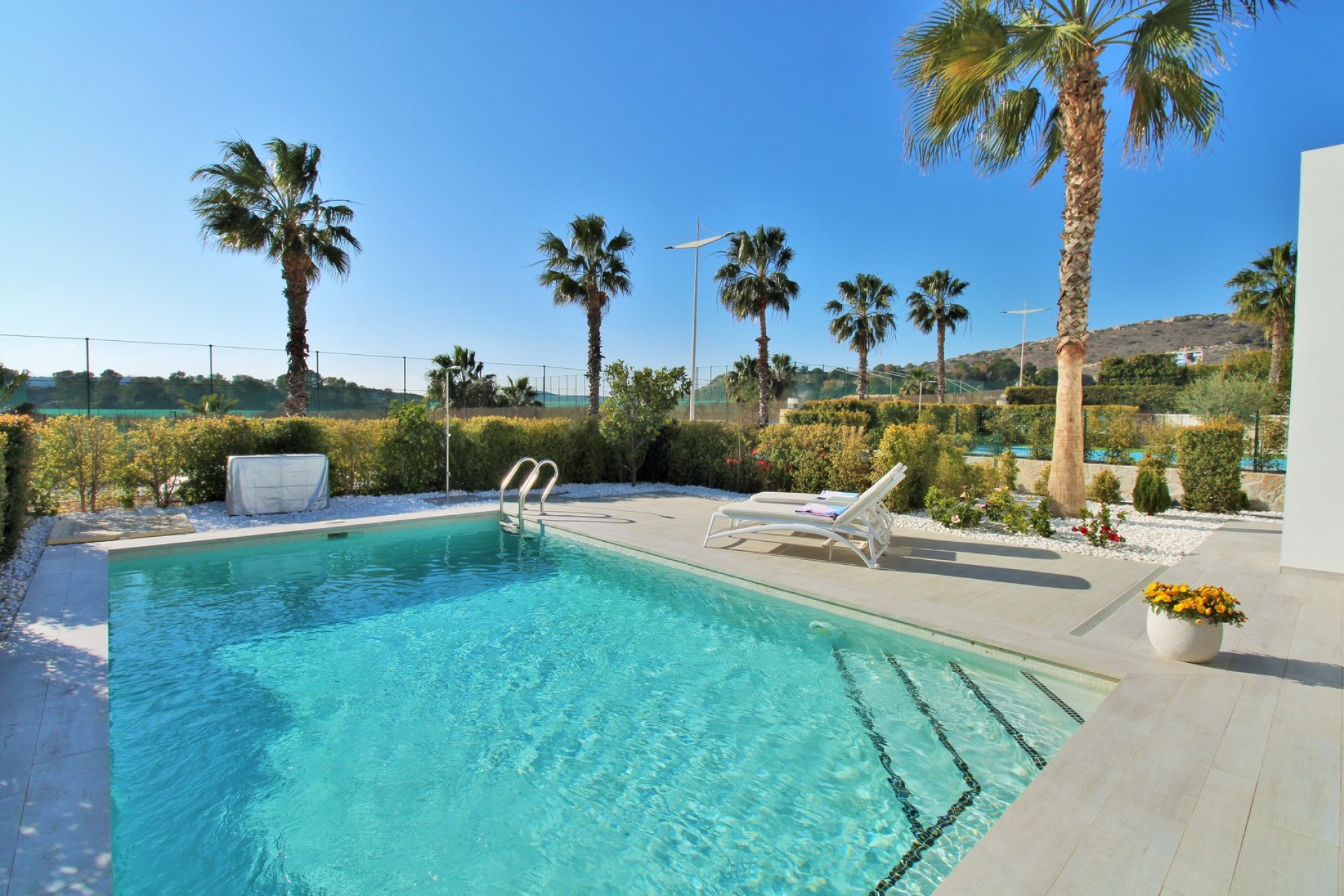Resale - Villa - Algorfa - La Finca Golf Resort