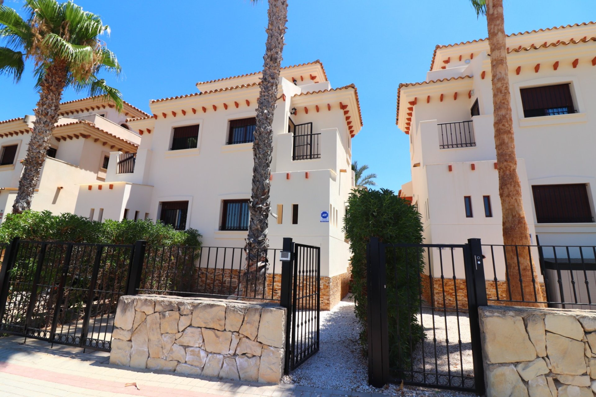 Resale - Villa - Algorfa - La Finca Golf Resort
