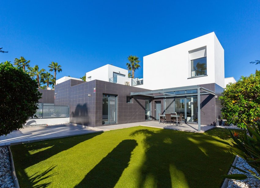 Resale - Villa - Algorfa - La Finca Golf