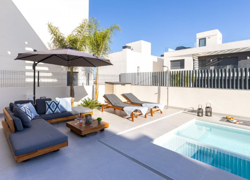 Resale - Villa - Algorfa