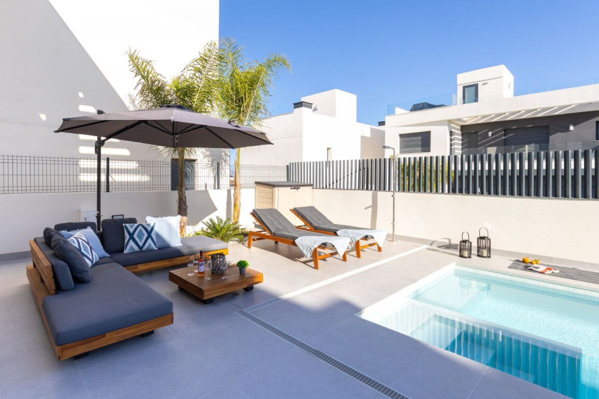 Resale - Villa - Algorfa