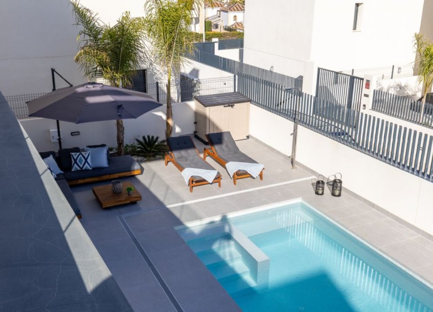 Resale - Villa - Algorfa