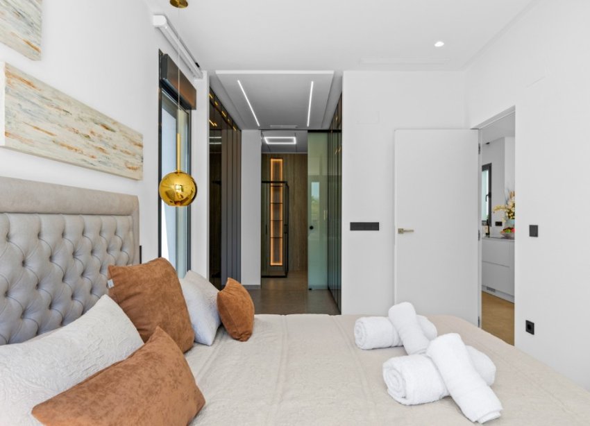 Resale - Villa - Alicante - El Campello