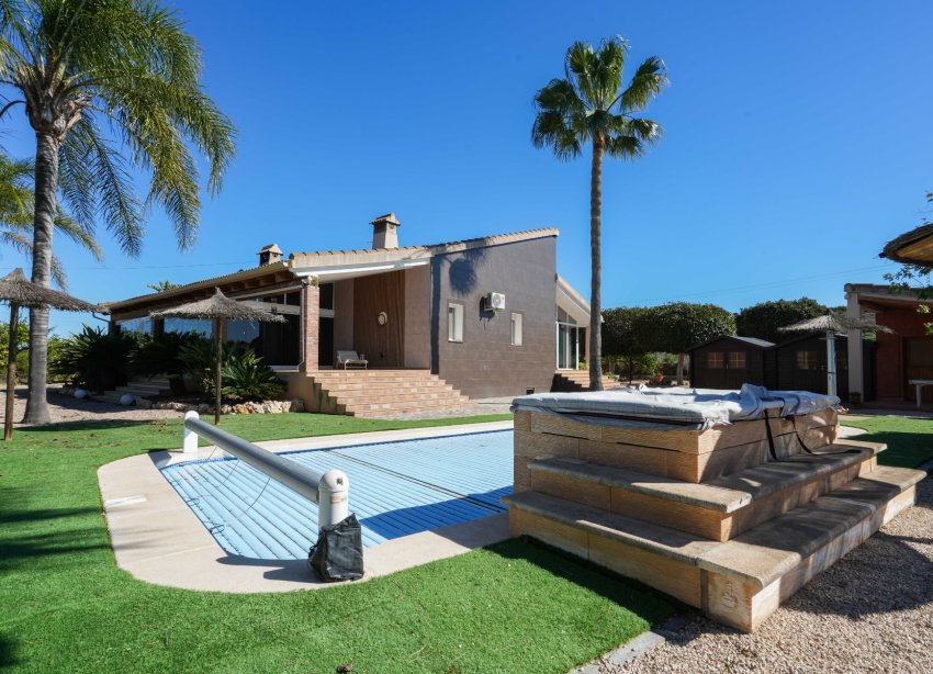 Resale - Villa - Alicante - Jacarilla