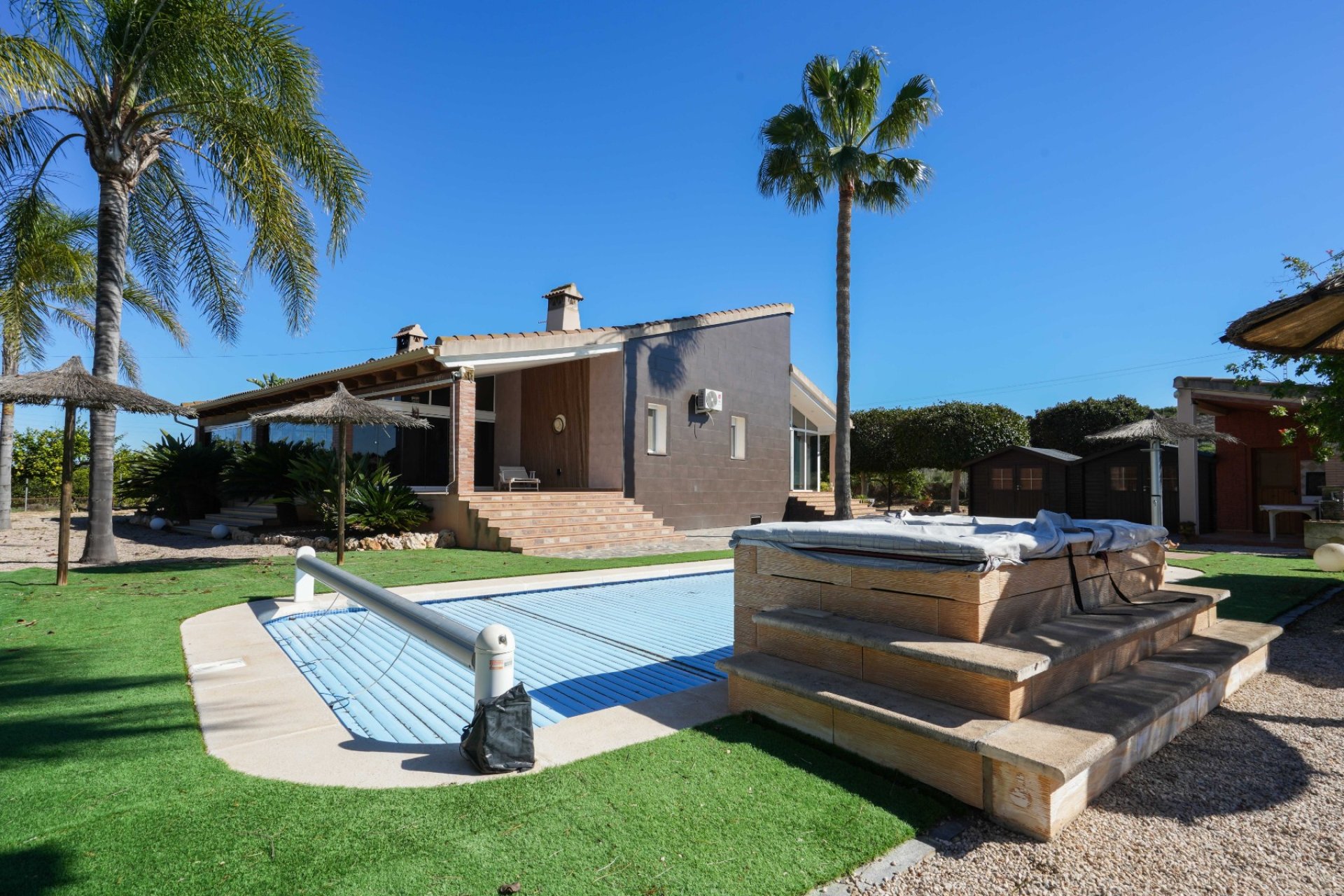 Resale - Villa - Alicante - Jacarilla
