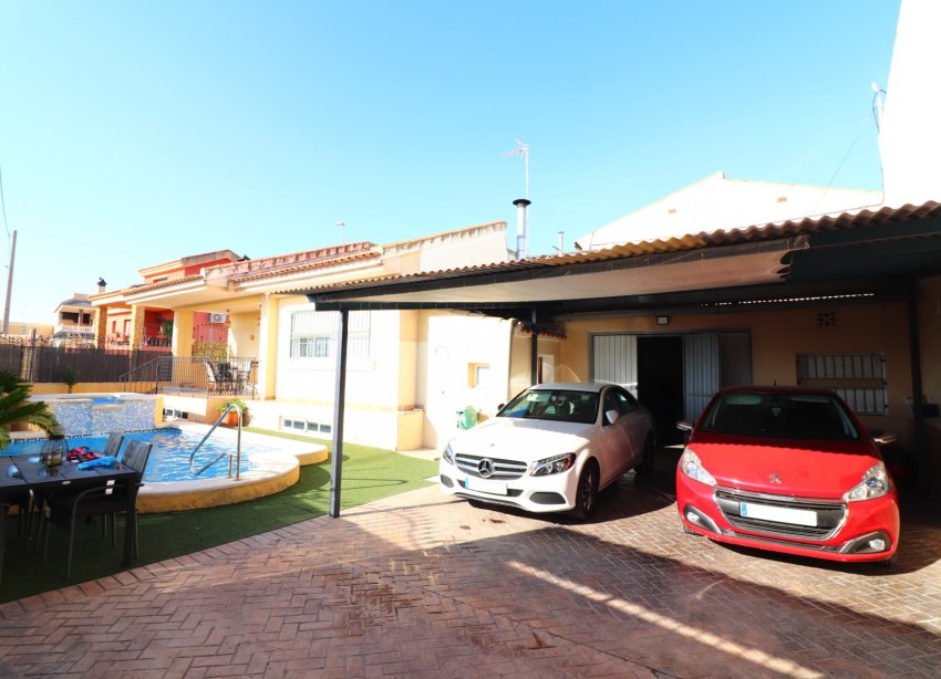 Resale - Villa - Almoradí - El Saladar