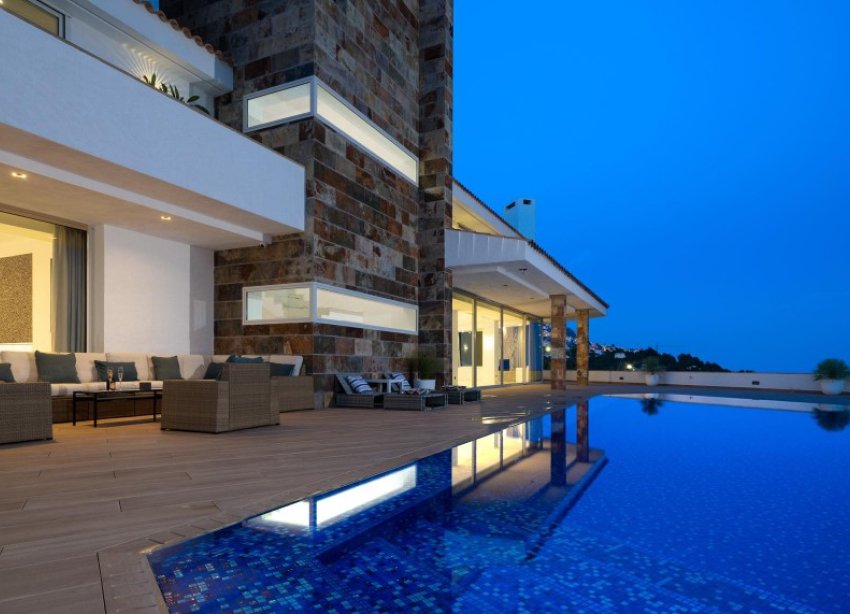 Resale - Villa - Altea