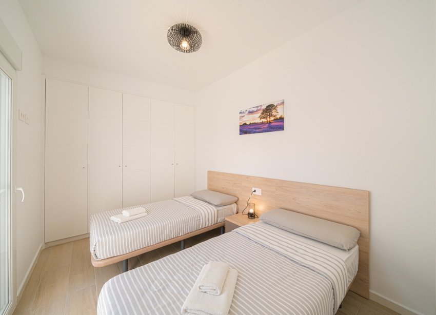 Resale - Villa - Avileses