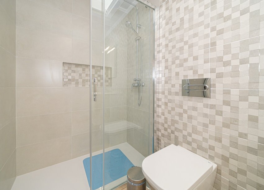 Resale - Villa - Avileses