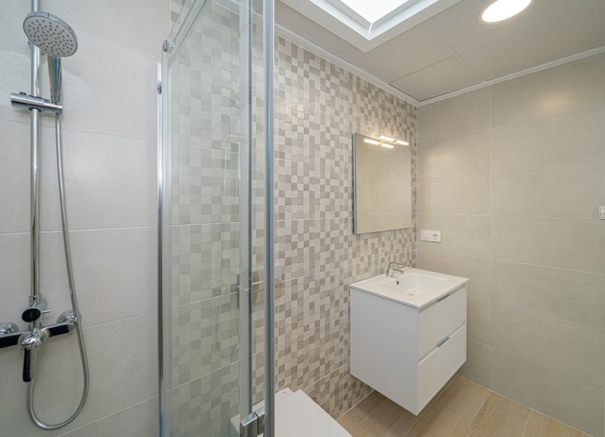 Resale - Villa - Avileses