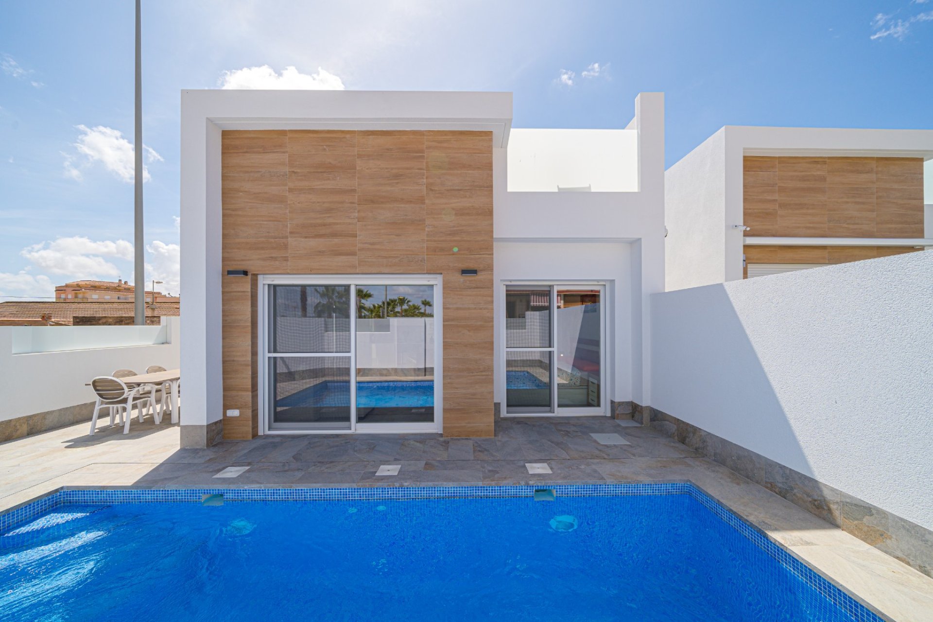 Resale - Villa - Avileses
