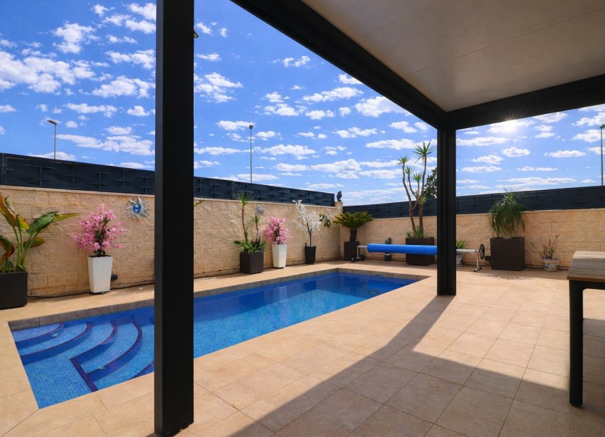 Resale - Villa - Benijofar