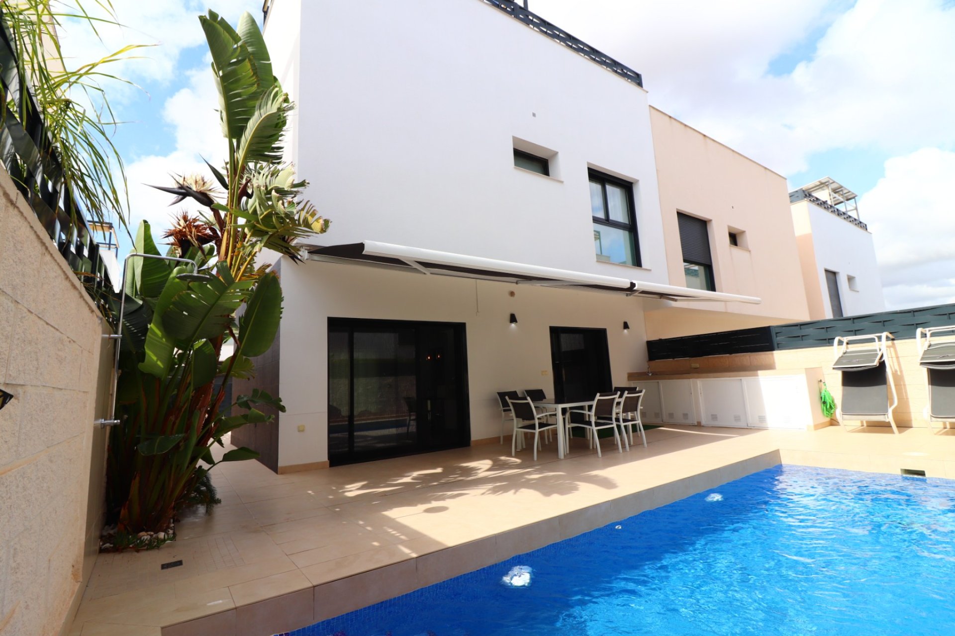 Resale - Villa - Benijofar