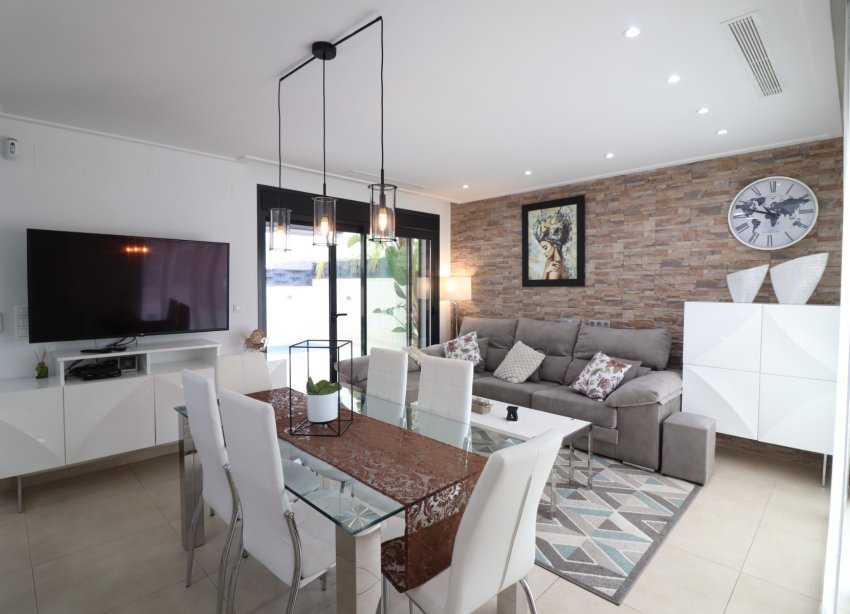 Resale - Villa - Benijofar