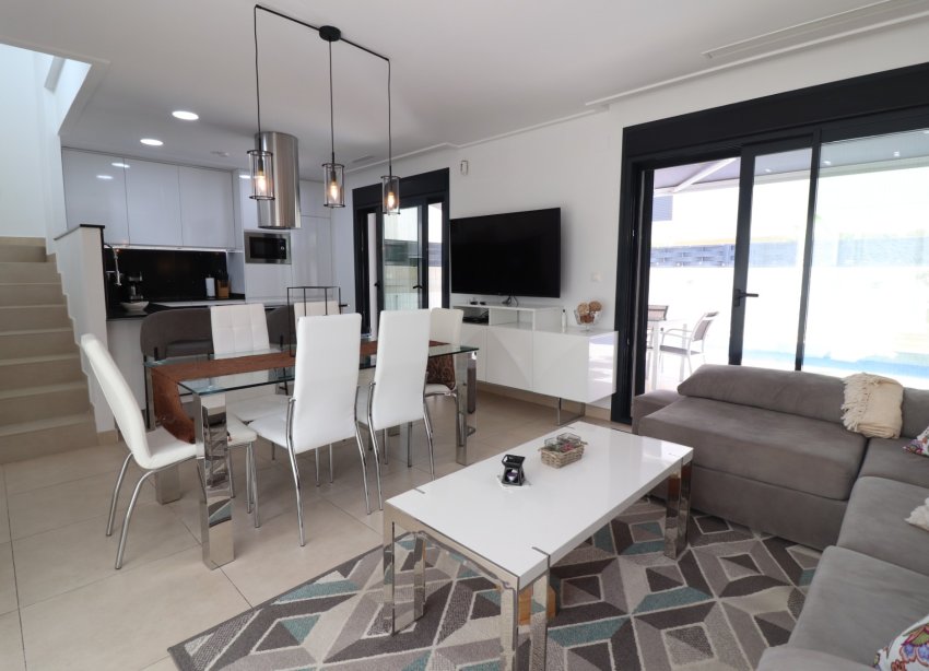 Resale - Villa - Benijofar