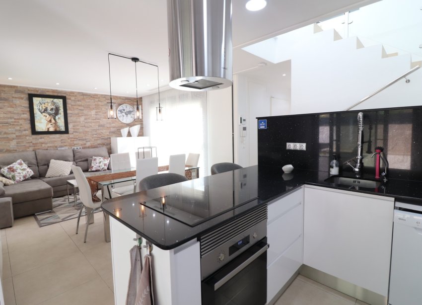 Resale - Villa - Benijofar