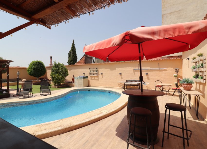 Resale - Villa - Benijofar
