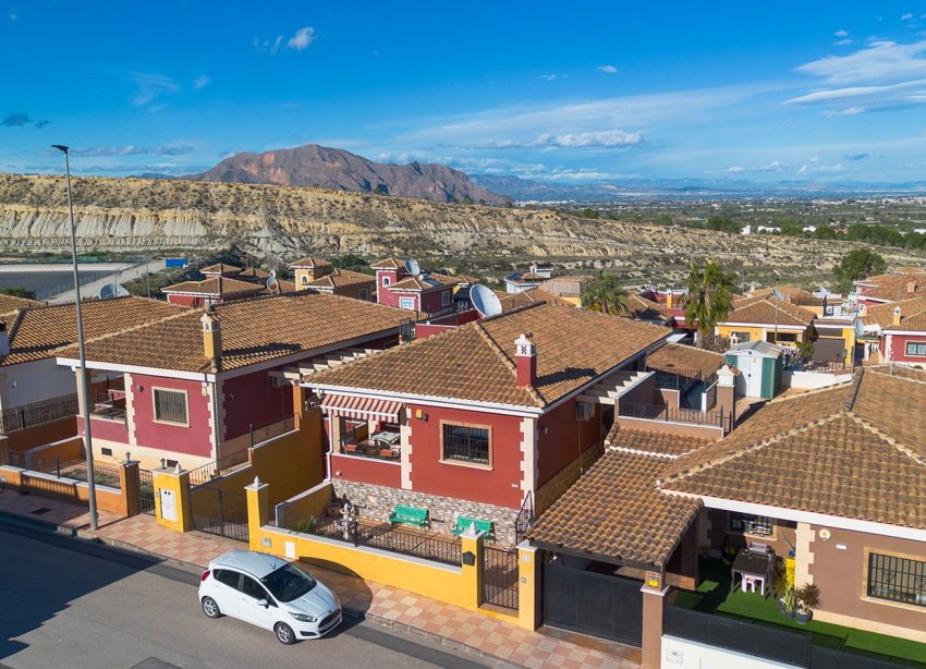 Resale - Villa - Bigastro