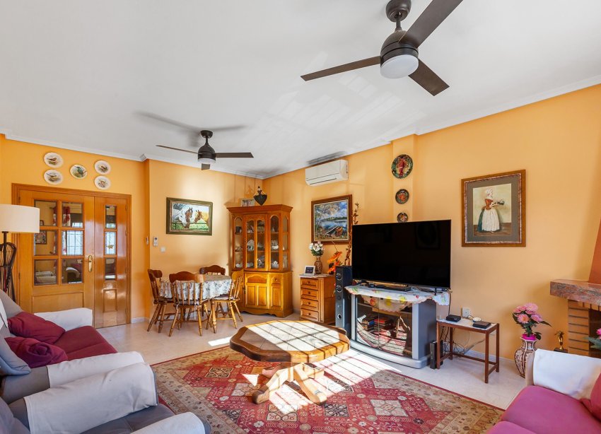 Resale - Villa - Bigastro