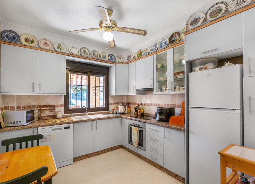 Resale - Villa - Bigastro