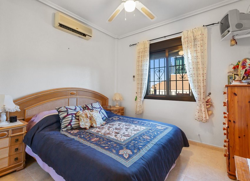 Resale - Villa - Bigastro