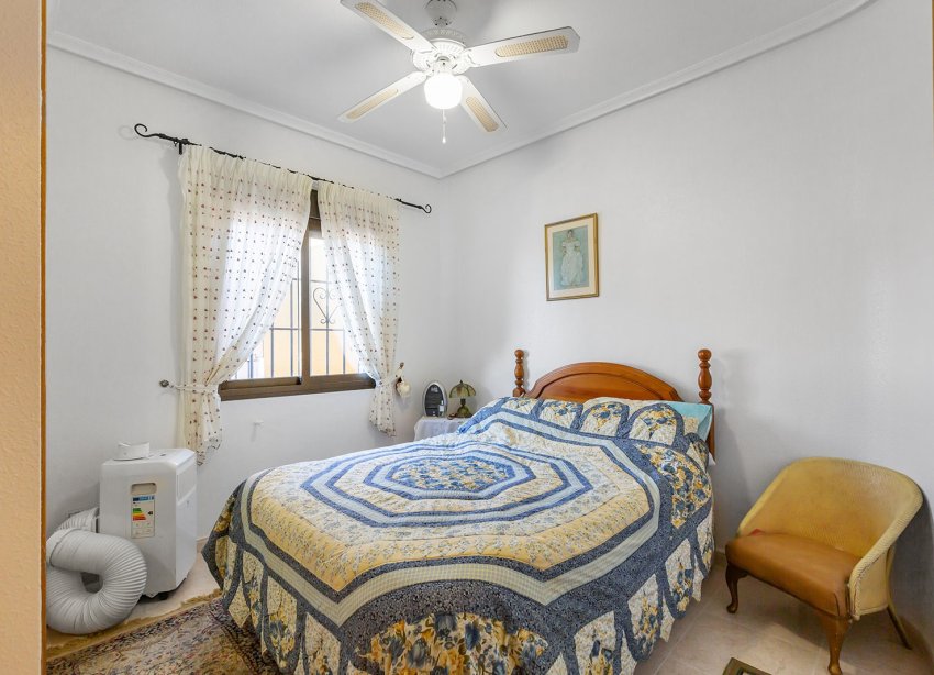 Resale - Villa - Bigastro